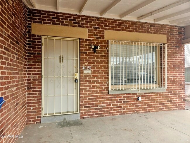 Foto del edificio - 4020 Chester Ave