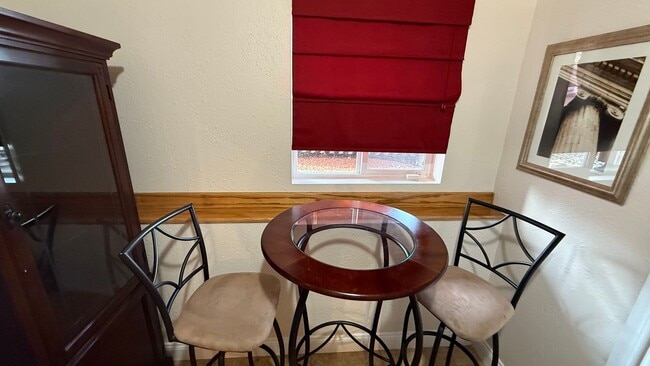 Foto del edificio - Country living on the Hillside of Anchorage!  (2) Bed, (1) Bath furnished unit!