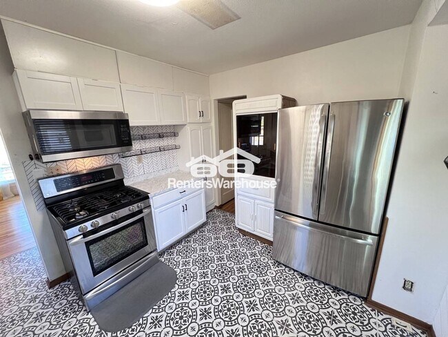 Foto del edificio - 2949 York Ave N