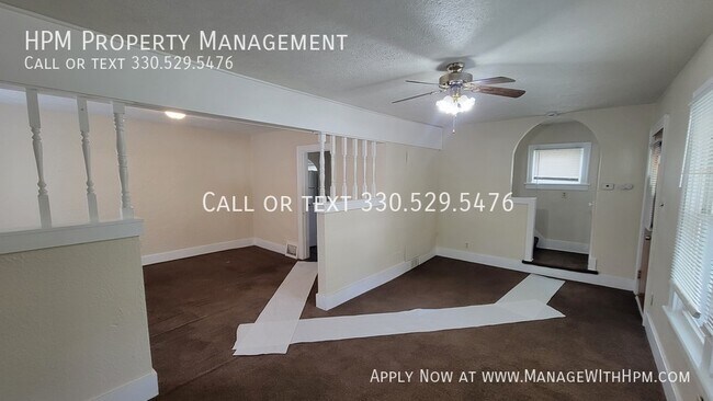 Building Photo - 1573 East Ave