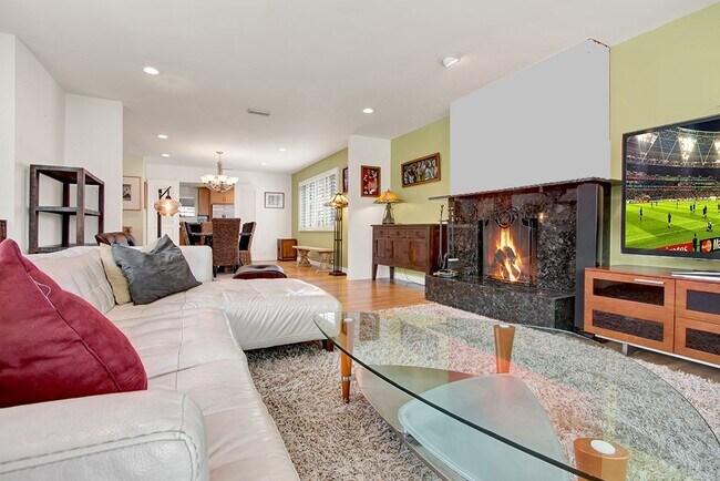 Foto del edificio - 4944 Ledge Ave