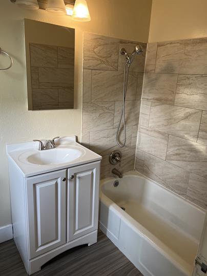 Foto del edificio - Carol Manor