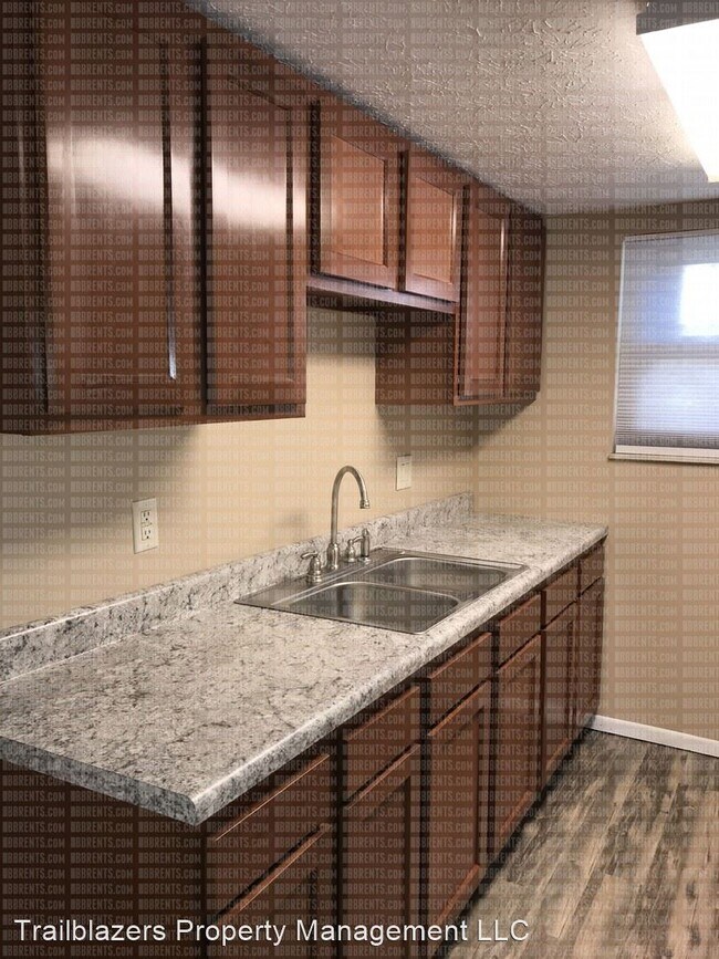 Foto del edificio - 3 br, 1.5 bath House - 3815 Helton Drive,