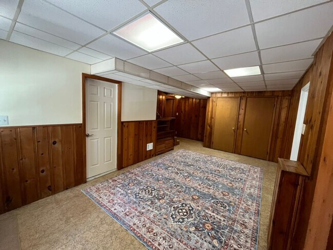 Building Photo - CHARMING COLONIAL IN KENSINGTON  CLOSE TO NIH JOINT BASE BETHESDA