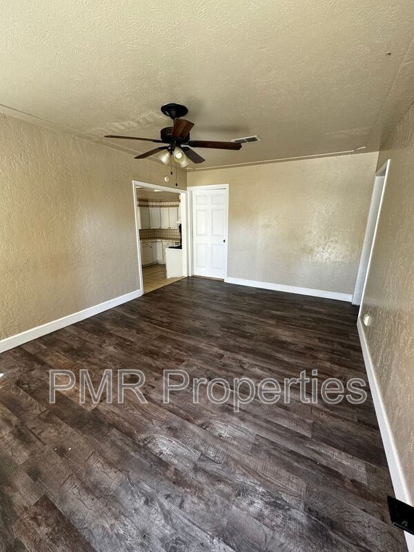 Foto del edificio - 1411 NW Logan Ave