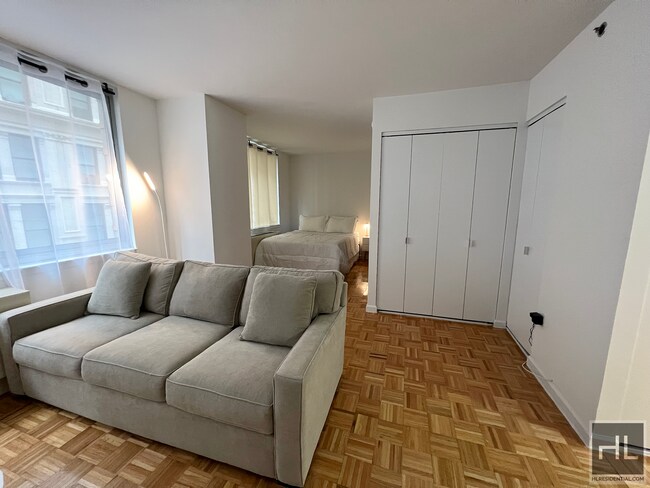 Building Photo - Large Alcove Studio in Luxury Building in ...