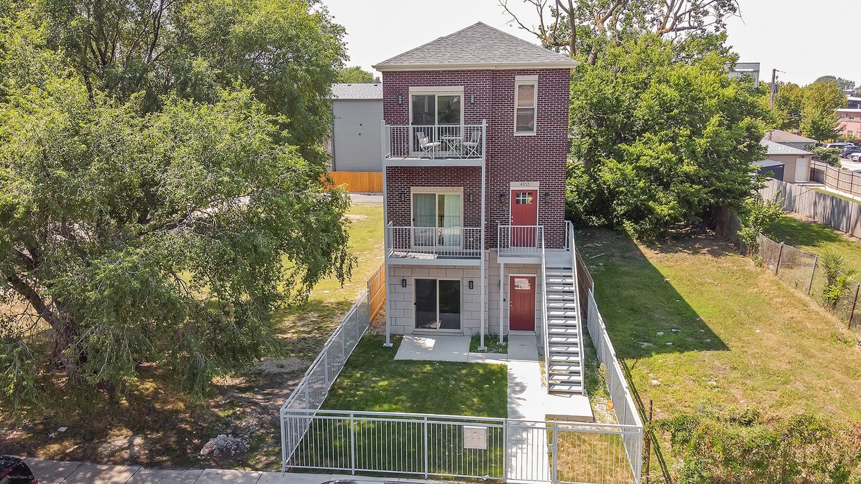 4552 S Evans Ave Unit 1, Chicago, IL 60653 4552 S Evans Ave Chicago