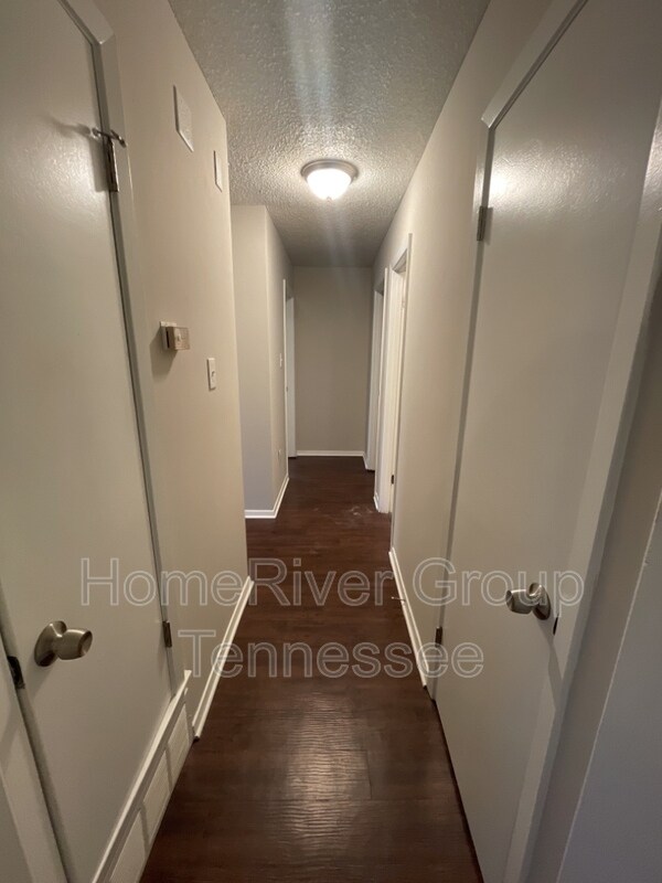 Foto del edificio - 6315 Heather Cove