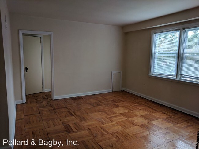 Building Photo - 2602 Kensington Ave