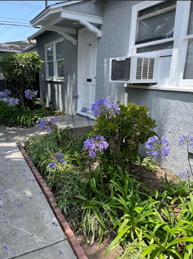 Foto del edificio - 3929 Sawtelle Blvd