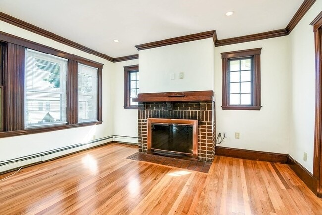 Living Room - 59 Goodenough St