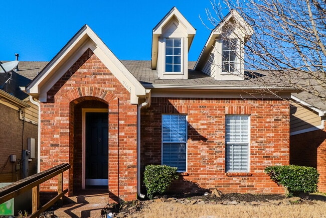 Building Photo - 9146 Cinderhill Cove E