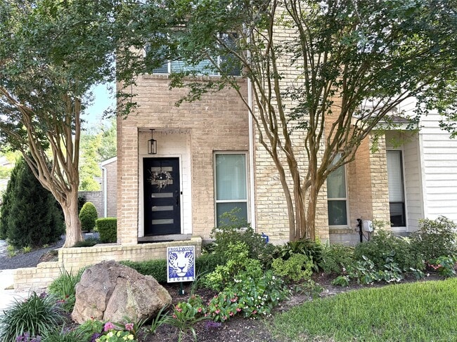Building Photo - 12625 Memorial Dr