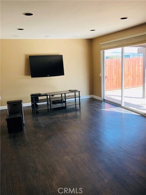 Foto del edificio - 830 Cedarwood Dr