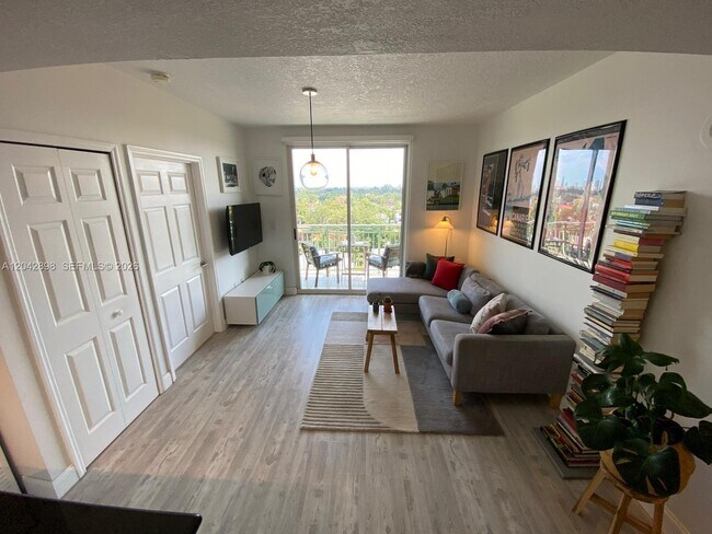 Foto del edificio - 3500 Coral Wy