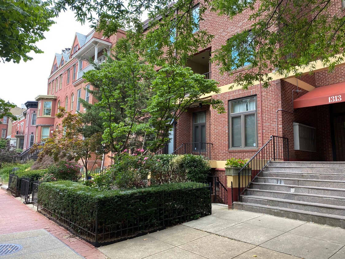1 BR in Logan Circle - 1313 Vermont Ave NW