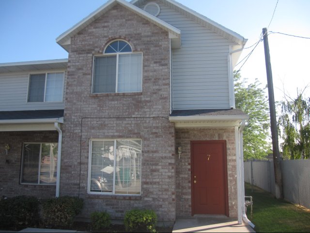 Building Photo - Maple Park Apartments