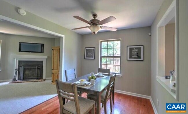 Foto del edificio - 2392 Whitney Ct