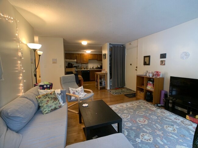 Building Photo - 276 Corey Rd