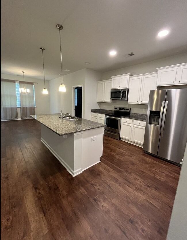 Foto del edificio - 161 Harmony Ln