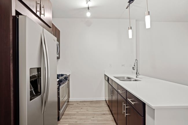 Photo - 801 W Bradley Pl (Chicago, IL) Apartment