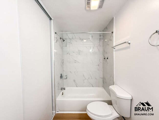 Building Photo - 5611 Fulcher Ave