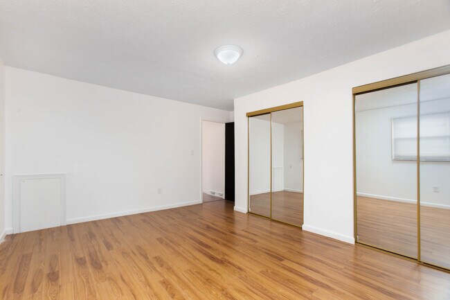 Master Bedroom - 934 N Highland Ave