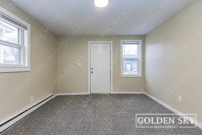 Foto del edificio - 619 S Mound St