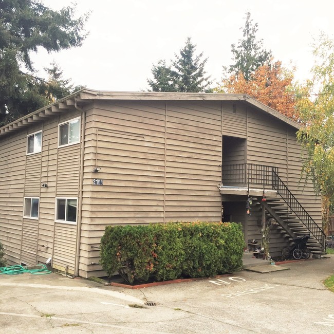 Building Photo - Thorn Creek