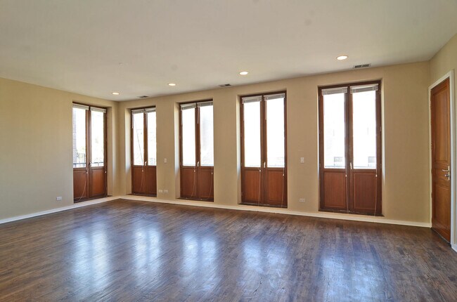 Building Photo - 1885 N Winnebago Ave