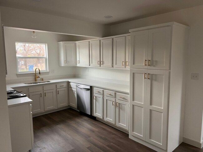 Foto del edificio - 5619 Cold Water Trail