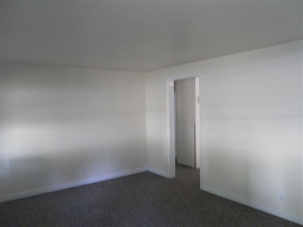 Foto del edificio - 301 N Kendall Ave