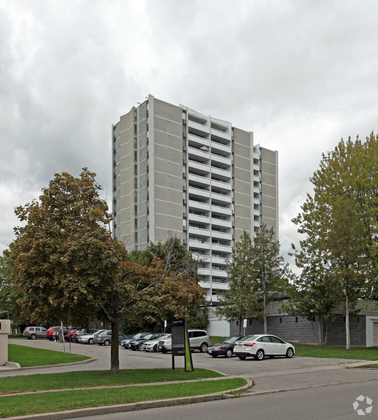 Primary Photo - Oxford Towers