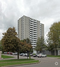 Building Photo - Oxford Towers