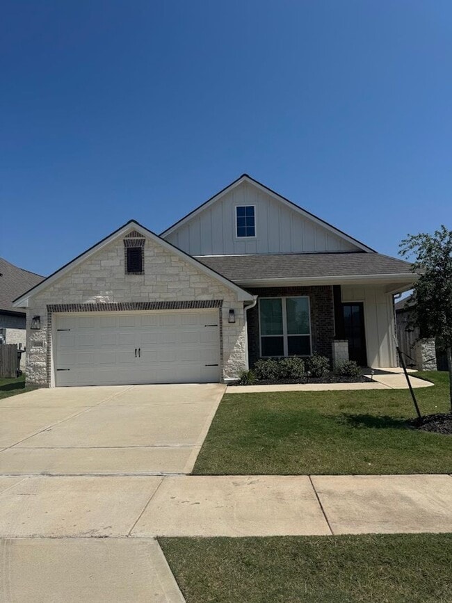 Building Photo - 6215 Southern Cross Dr
