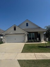Building Photo - 6215 Southern Cross Dr