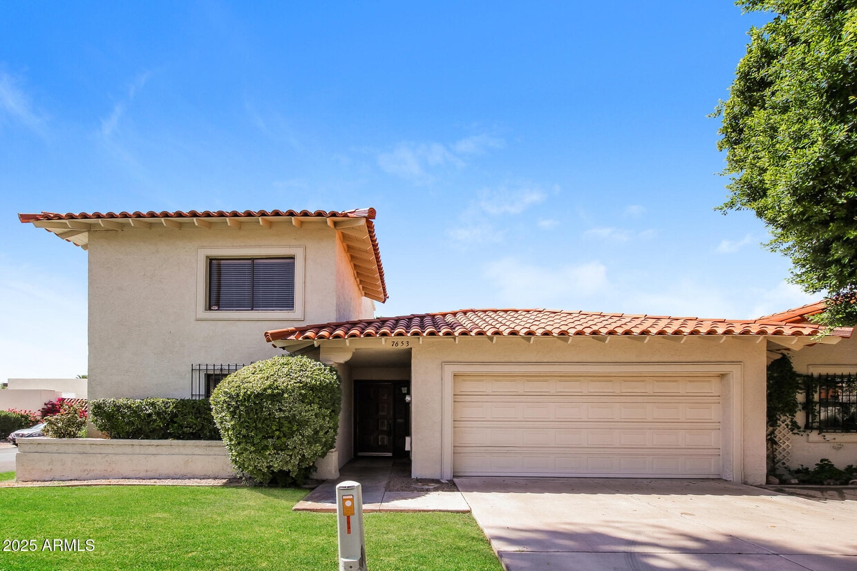 Primary Photo - 7653 E Vista Dr