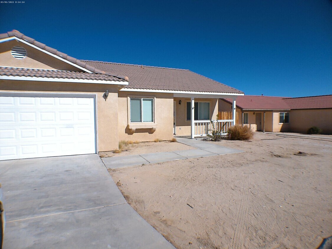 Primary Photo - 3 Bedroom 2 Bath Home