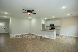 Building Photo - 7 Lemon Wy