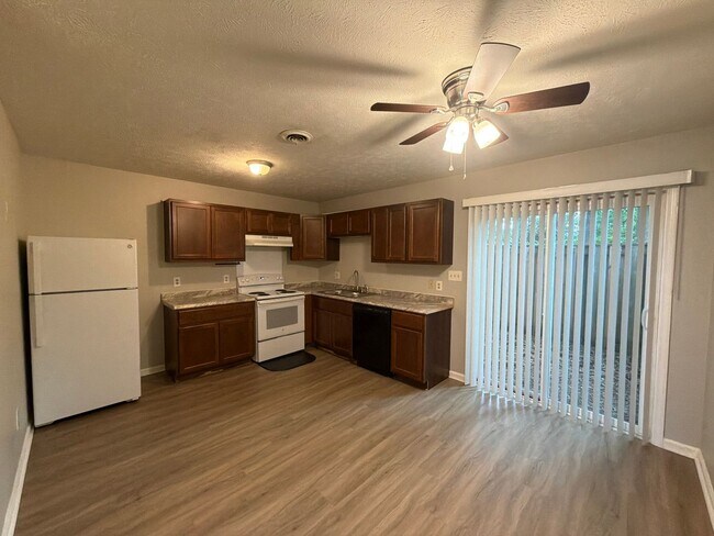 Foto del edificio - New Listing!