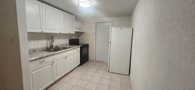 Foto del edificio - 5320 Pine St