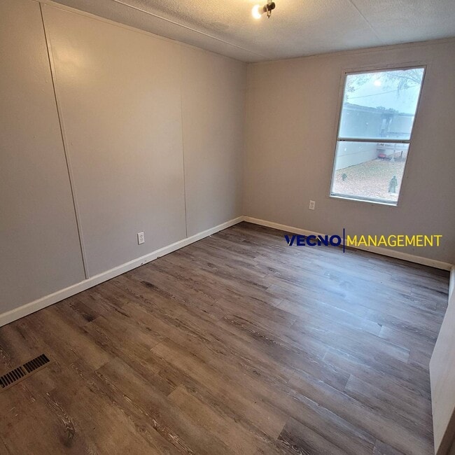 Building Photo - 3525 E Main St