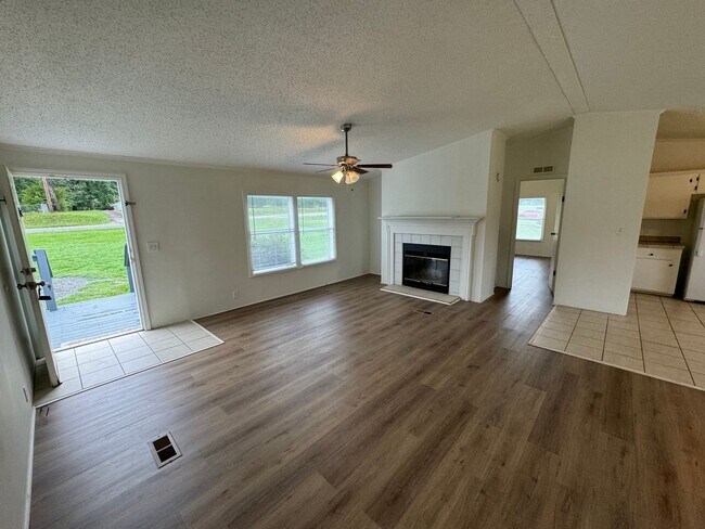 Building Photo - Nice 3/2 Trailer in Shannon- $1,195