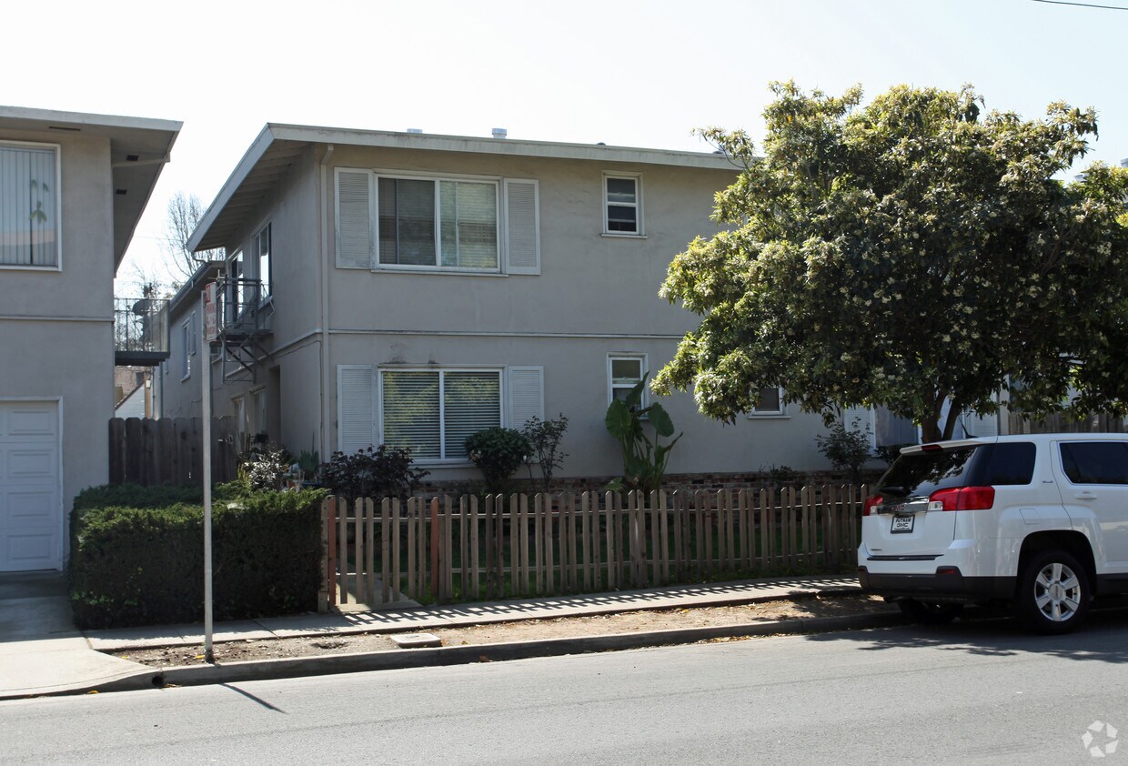 Building Photo - 1103 Paloma Ave