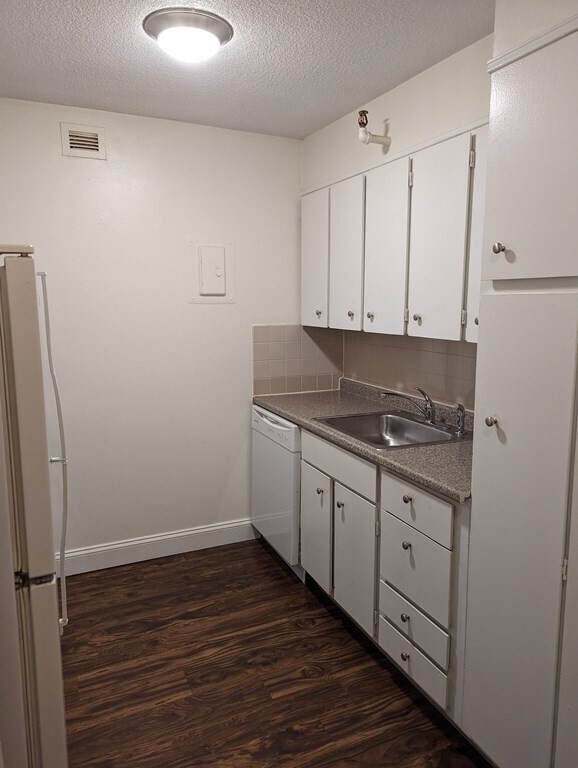 126 Bowdoin St Unit 707, Boston, MA 02108 Apartments at 126 Bowdoin