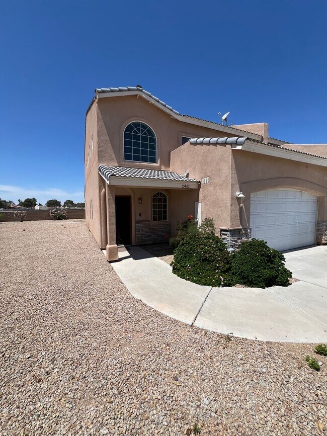 Foto del edificio - 3 BEDROOM HOME IN MESA DEL SOL!