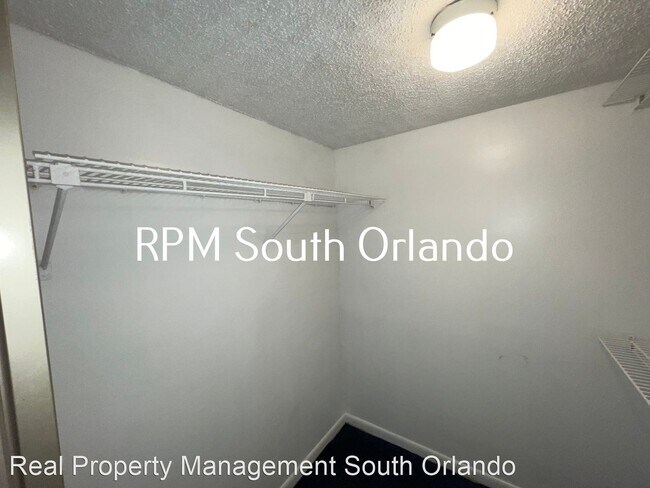 Building Photo - 2 br, 2 bath House - 5245 Vineland Road A102