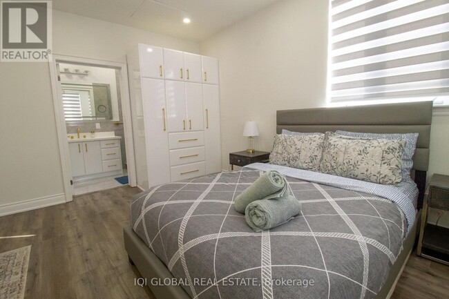 Photo du bâtiment - 2352 Middlefield Rd