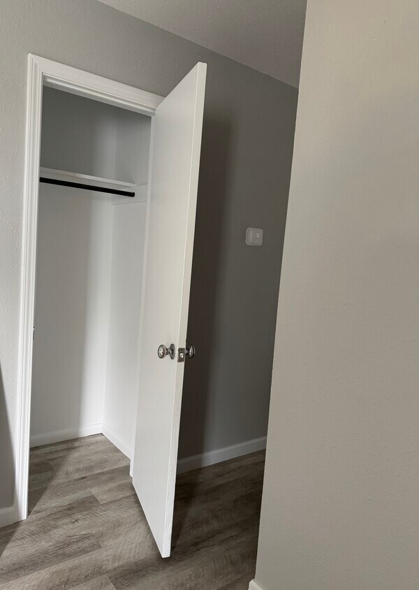 Foto principal - 935 Black Blvd