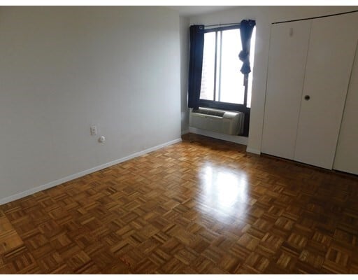 Building Photo - 1105 Massachusetts Ave